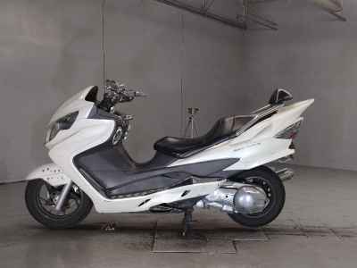 Suzuki Skywave 250S