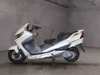 Suzuki Skywave 250S