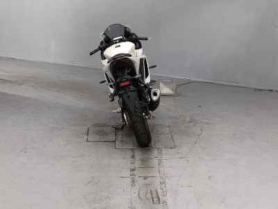Yamaha YZF-R25 2022