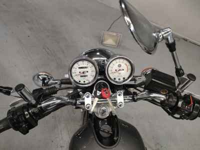 Yamaha SR400 2021