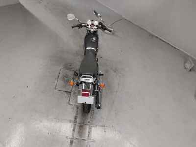 Yamaha SR400 2021