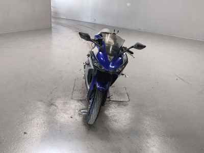 Yamaha YZF-R25 2015