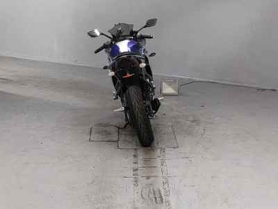 Yamaha YZF-R25 2015