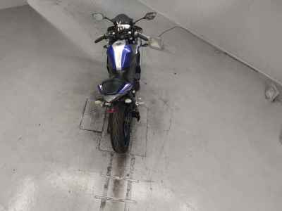 Yamaha YZF-R25 2015
