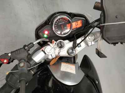 Suzuki GSR250