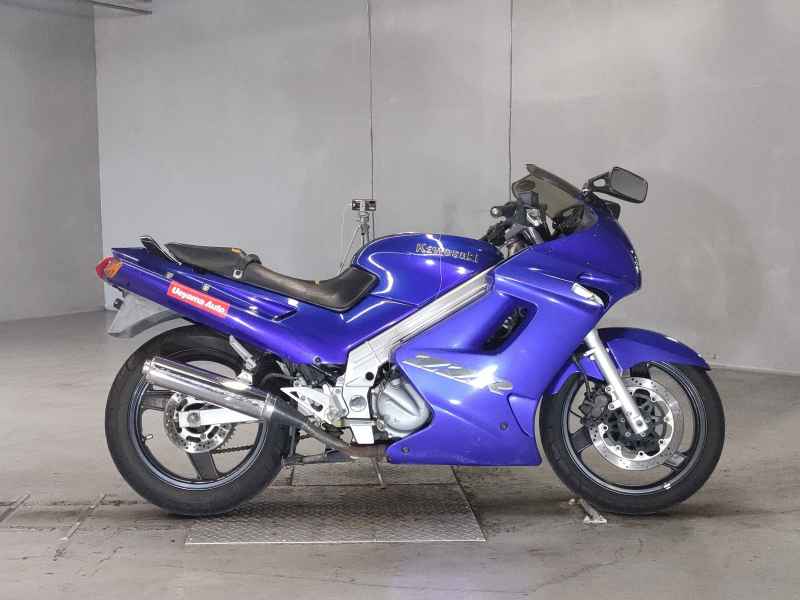 Kawasaki ZZR250 2005