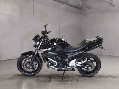 Suzuki GSR400 2009