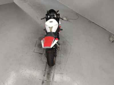 Yamaha YZF-R1