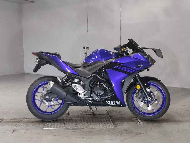 Yamaha YZF-R25 2018