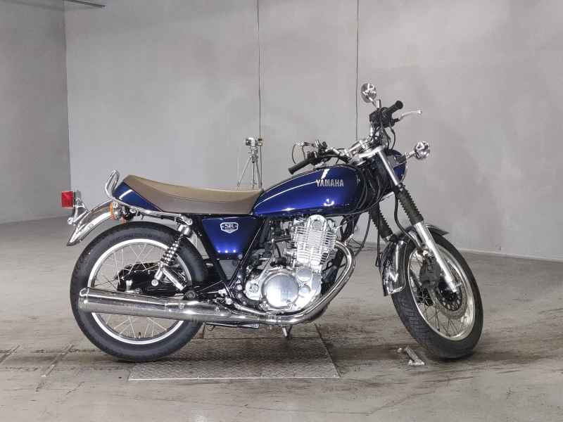 Yamaha SR400 2021