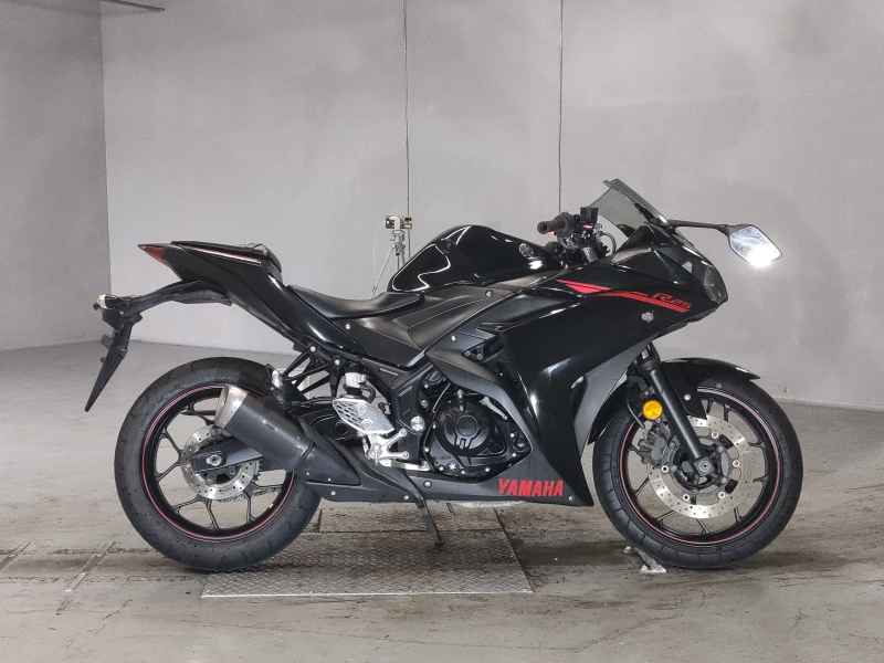 Yamaha YZF-R25 2015