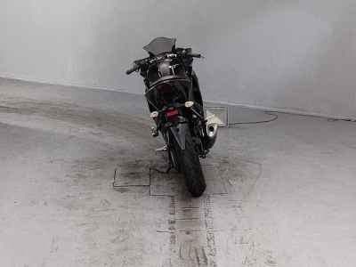 Yamaha YZF-R25 2015