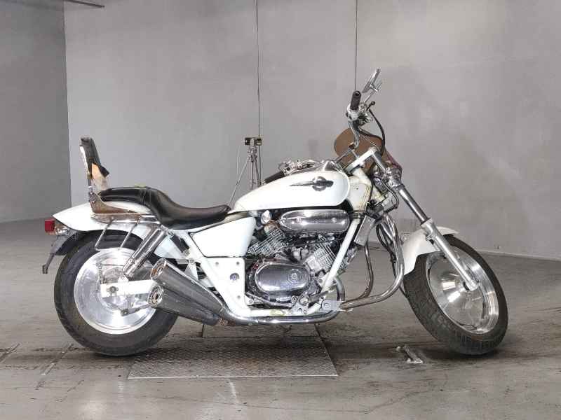 Honda Magna 250