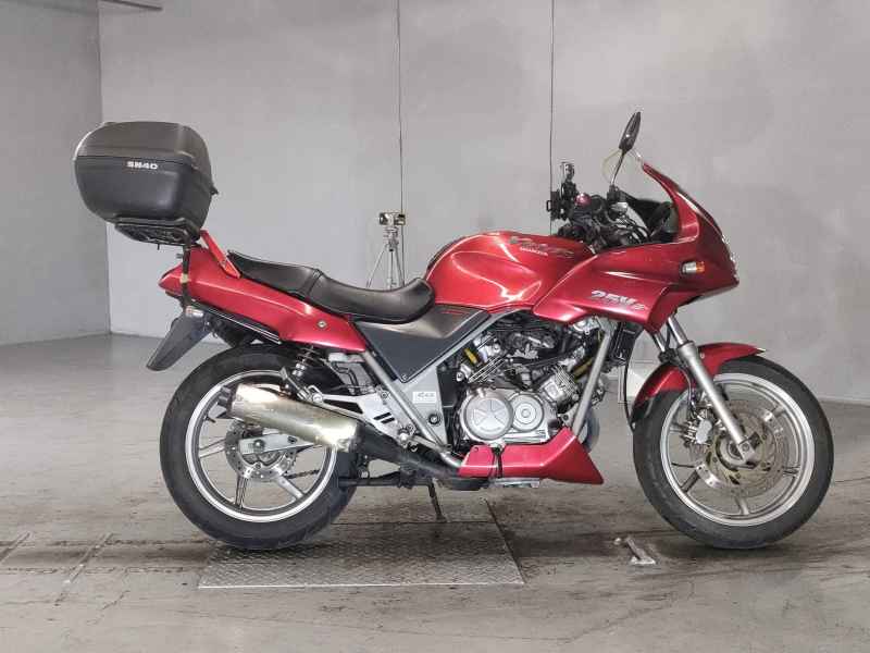 Honda VT250 Spada