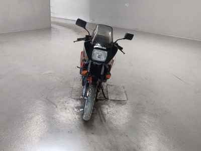Suzuki GS250FW