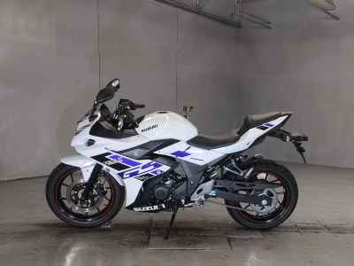 Suzuki GSX250R