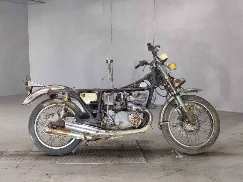 Suzuki GT550