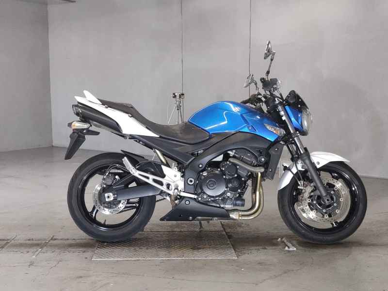 Suzuki GSR400 2014