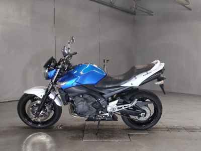 Suzuki GSR400 2014