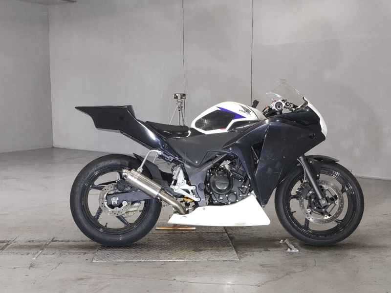 Honda CBR250R