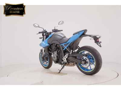 Suzuki GSX-8S 2023