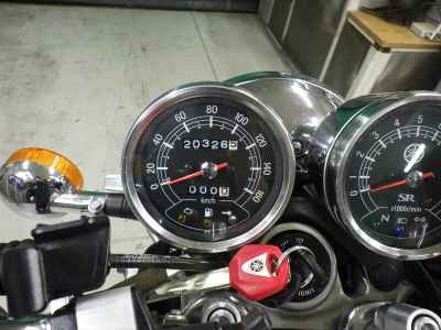 Yamaha SR400 2015