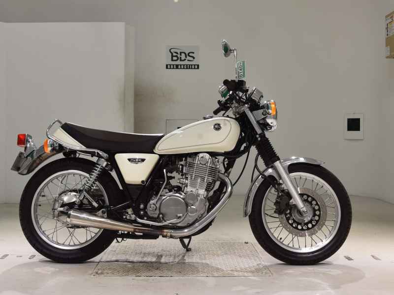Yamaha SR400 2015