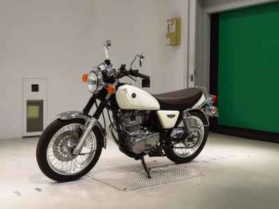 Yamaha SR400 2015