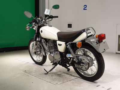 Yamaha SR400 2015