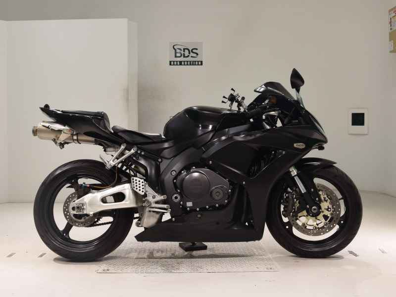 Honda CBR1000RR 2006