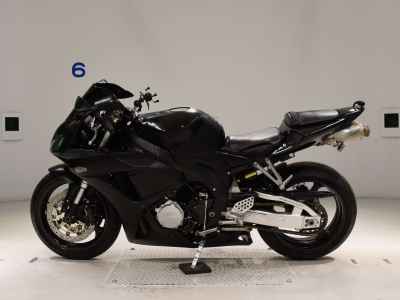 Honda CBR1000RR 2006