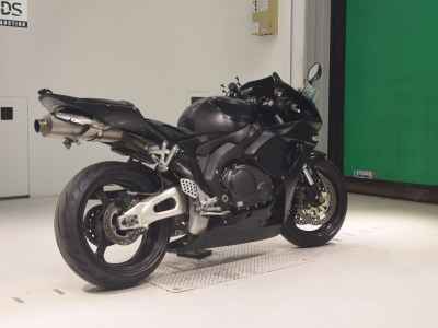 Honda CBR1000RR 2006