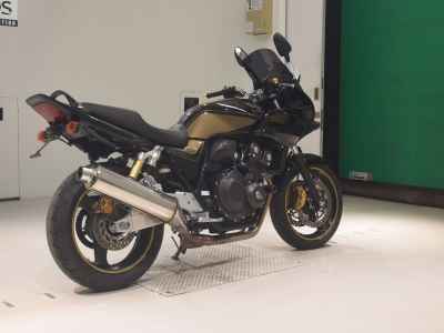 Honda CB400SFV Boldor 2012