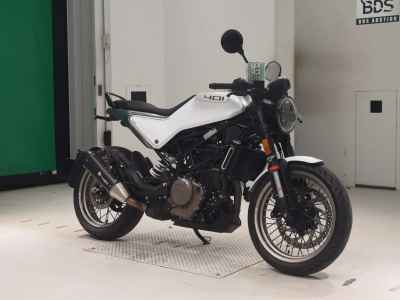 Husqvarna Svartpilen 401 2022