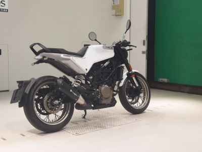 Husqvarna Svartpilen 401 2022