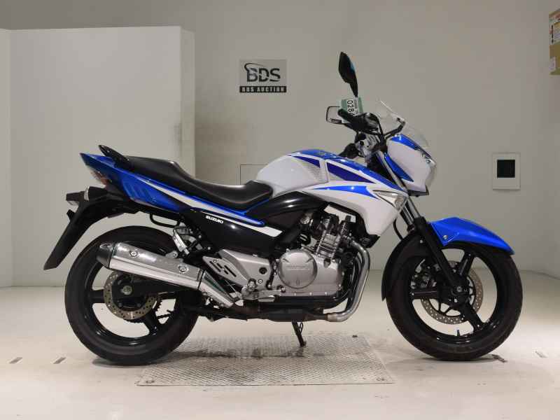 Suzuki GSR250