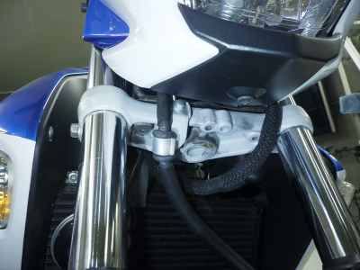 Suzuki GSR250
