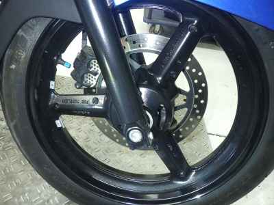 Suzuki GSR250