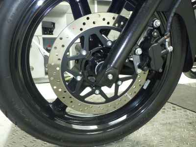 Suzuki GSR250