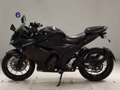 Suzuki Gixxer 250SF