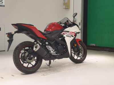 Yamaha YZF-R25 2015