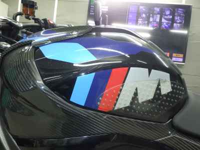 BMW M1000R 2024
