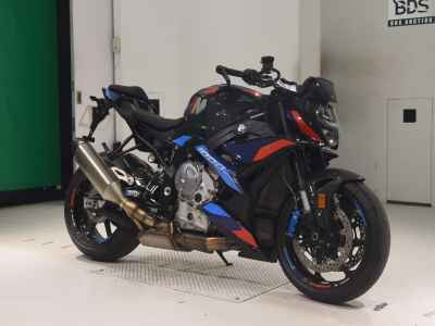 BMW M1000R 2024