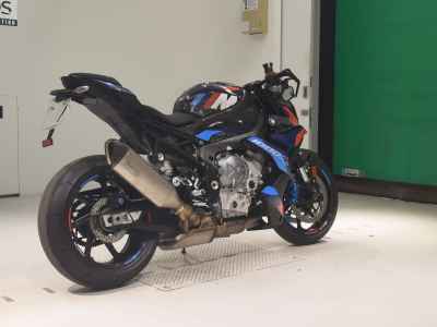 BMW M1000R 2024