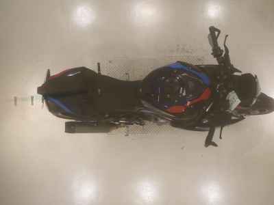 BMW M1000R 2024