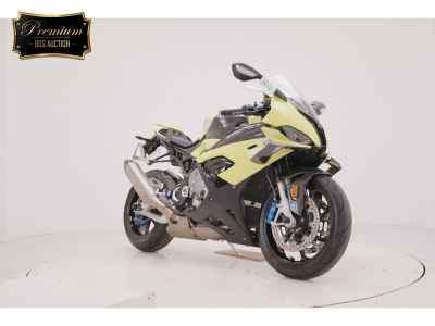 BMW M1000RR 2022
