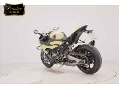 BMW M1000RR 2022