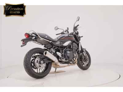 Kawasaki Z900RS 2023