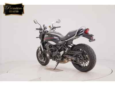 Kawasaki Z900RS 2023