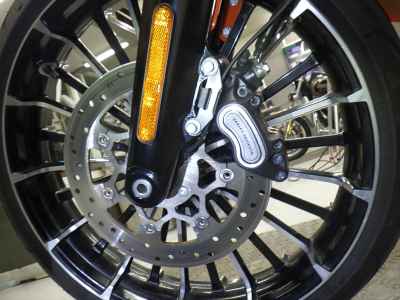 Harley-Davidson Breakout FXBR1920 2023